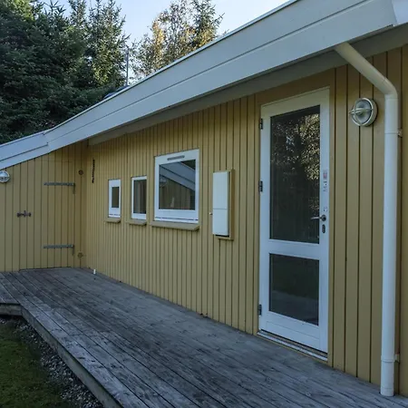 In With 3 Bedrooms, Sauna And Wifi *