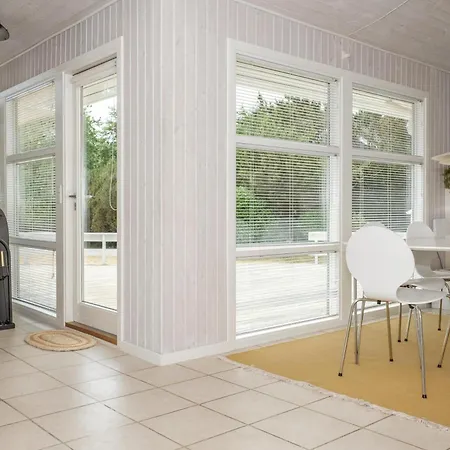 Holiday home In With 3 Bedrooms, Sauna And Wifi Ebeltoft