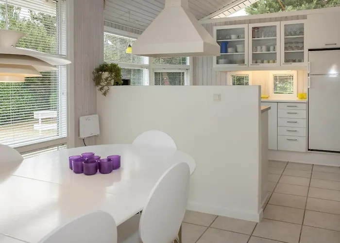 In With 3 Bedrooms, Sauna And Wifi